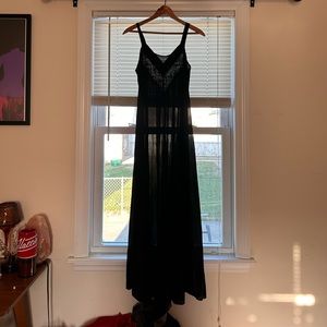 Beautiful black lacey sheet slip